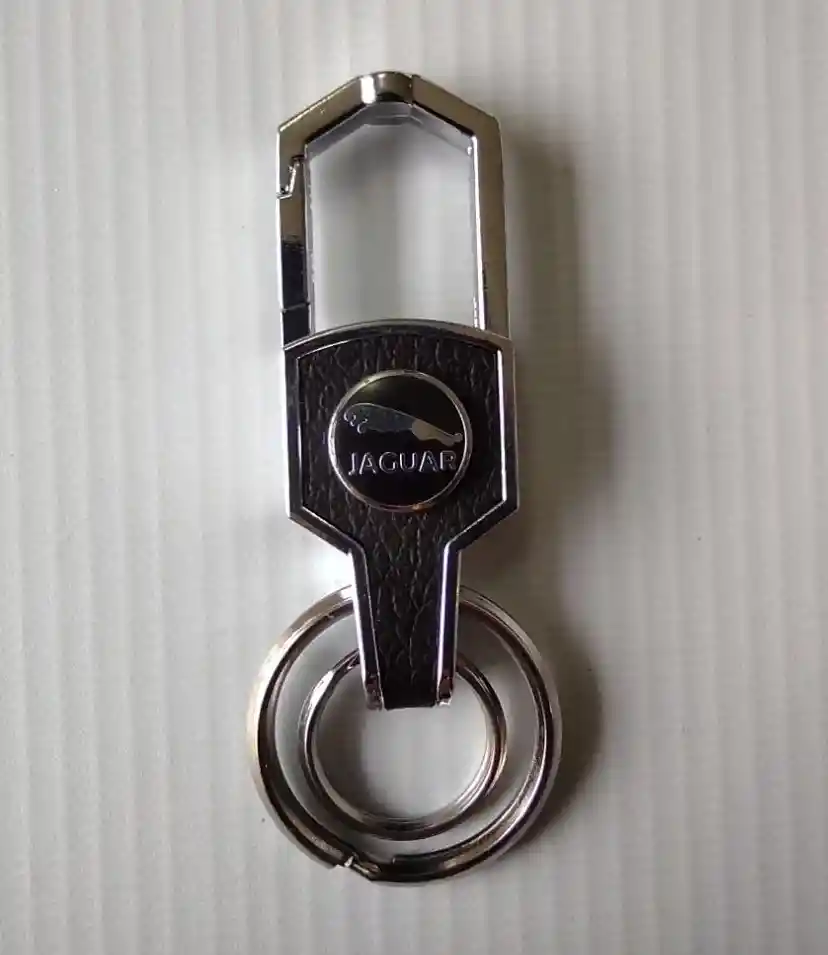 Llavero De Lujo Carro Zamak Y Cuero Emblema Jaguar