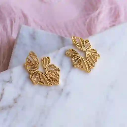 Aretes Topo Alas De Mariposa En Filigrana Dorado