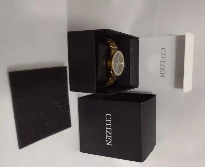 Reloj Citizen Cuarzo Acero Inoxidable Dorado Hombre Elegante