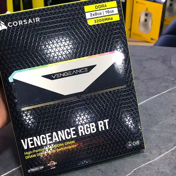 Kit Memoria Ram Corsair Vegeance Rgb Rt 16gb 3200 Ddr4 (8gb*2)