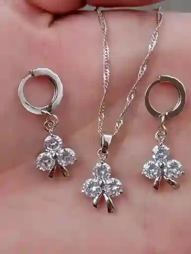 Aretes Cadena Y Dije En Plata 925; Con Bolsa De Regalo; Juego (jdp224)