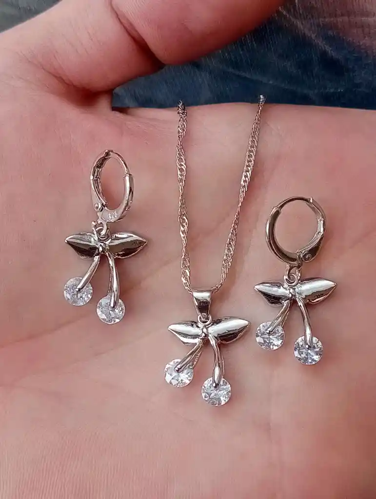 Aretes Cadena Y Dije En Plata 925; Con Bolsa De Regalo; Juego (jdp240)