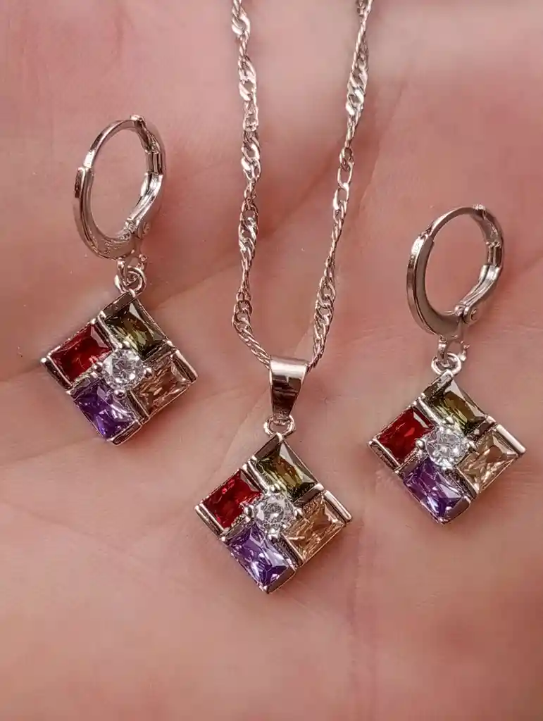 Aretes Cadena Y Dije En Plata 925; Con Bolsa De Regalo; Juego (jdp243)