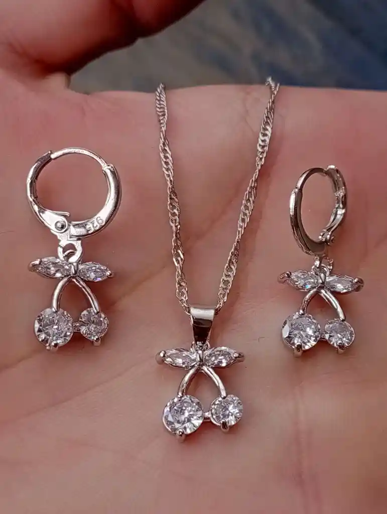 Aretes Cadena Y Dije En Plata 925; Con Bolsa De Regalo; Juego (jdp244)