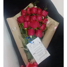 Ramo De Rosas Deluxe Amor