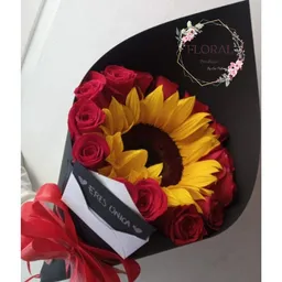 Bouquet De Rosas Y Girasoles Amor