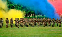 3 Bengala De Humo Color Amarillo Azul Rojo Colombia Bandera