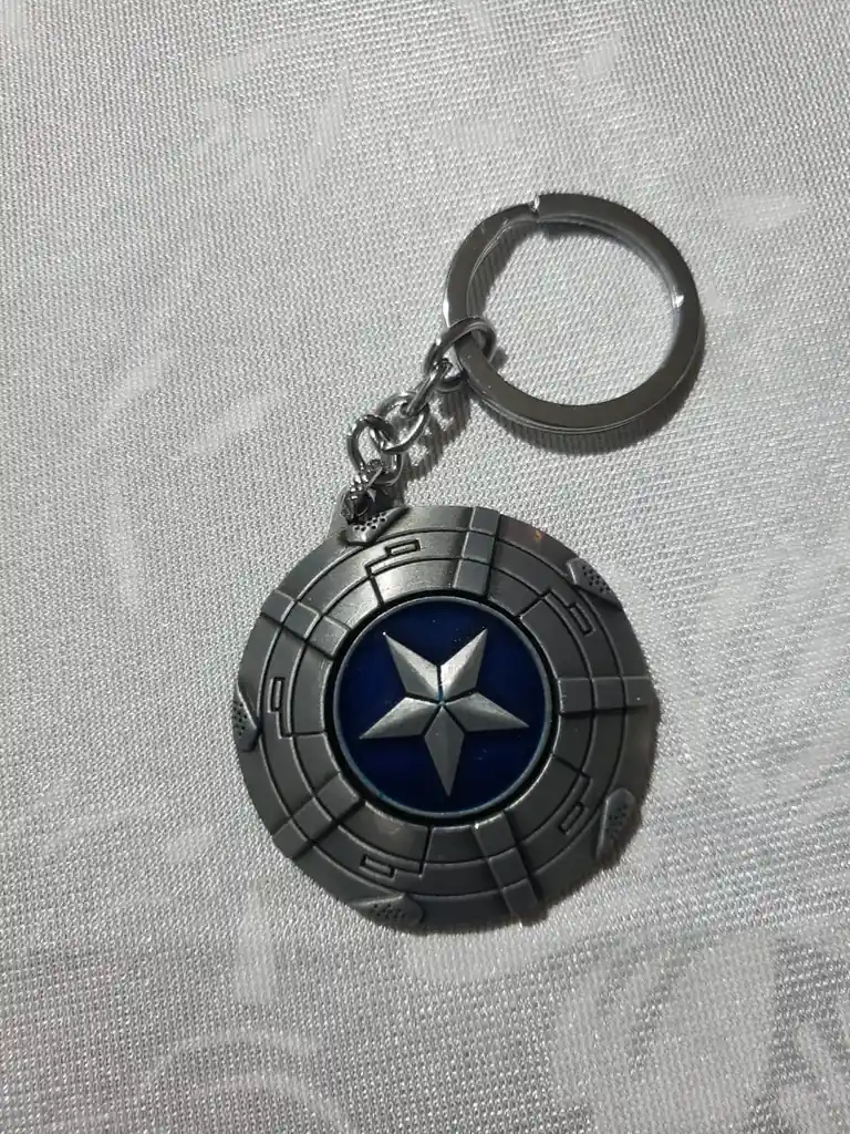 Llavero Lujo Capitan America Escudo Plata Giratorio