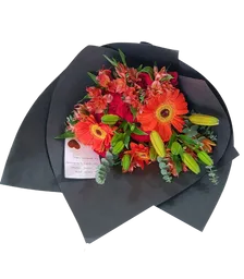 Gerberas, Lirios, Rosas Y Astromelias