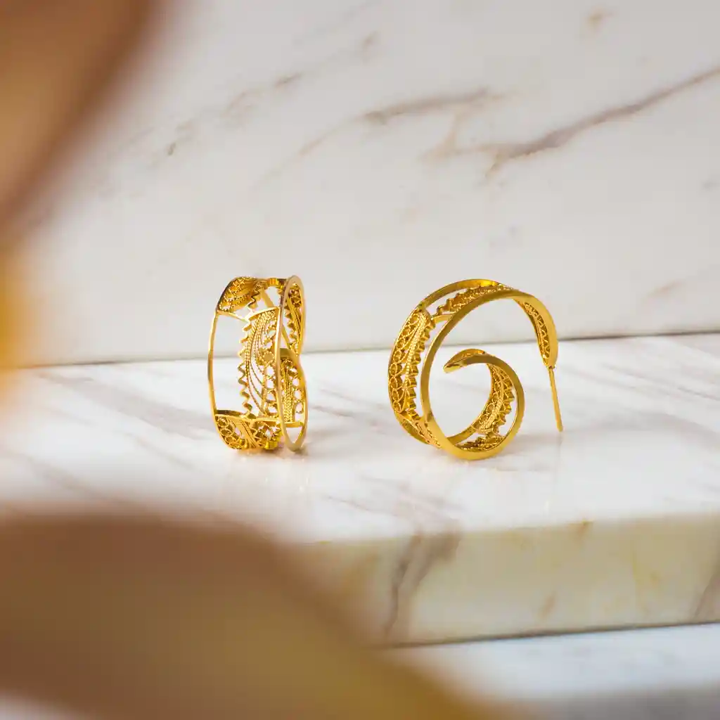 Aretes Candonga Iris En Filigrana Dorado