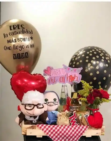 Rosas Aniversarrio Amor Y Cumpleaños, Feliz Dia De Los Novios