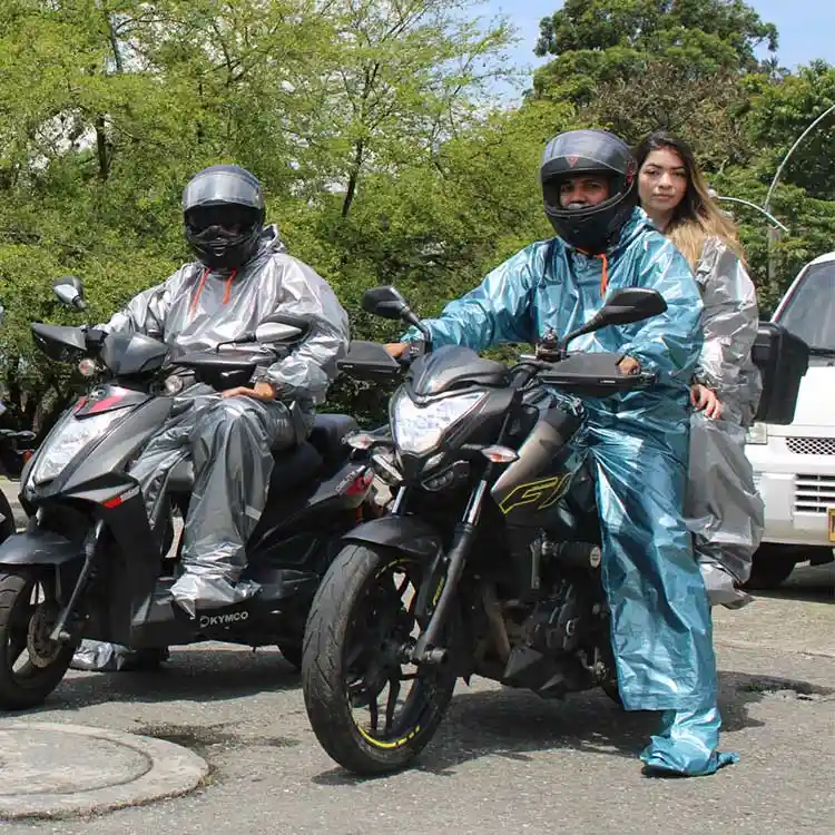 Impermeable Plástico Con 6 Bandas Reflectivas Para Moto Y Bicicleta Victoria - Verde Metalizado Talla M