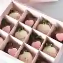12 Fresas Cubiertas Con Chocolate En Una Caja De Lujo.
