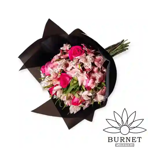 Astromelias Y Rosas En Bouquet De Regalo