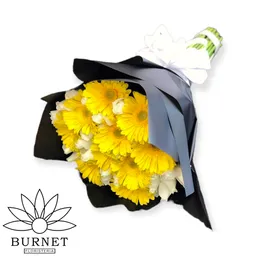 Gerberas Amarillas Y Rosas Blancas En Bouquet De Regalo