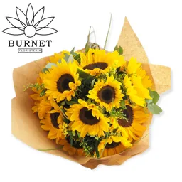 Flores De Girasoles En Bouquet De Amor Y Amistad