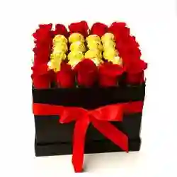 Rosas Rojas Y Chocolate En Caja Para Mi Amada