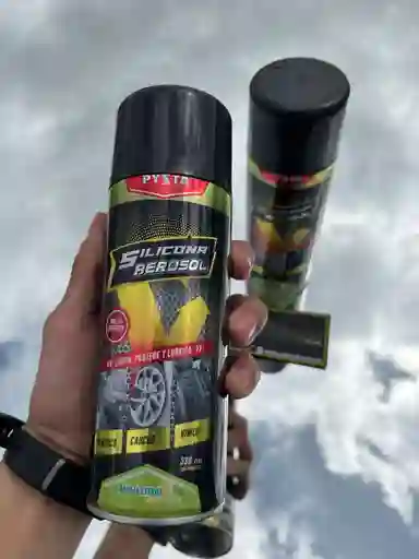 Silicona Spray Protege Limpia Lubrica Brilla Plástico 330ml