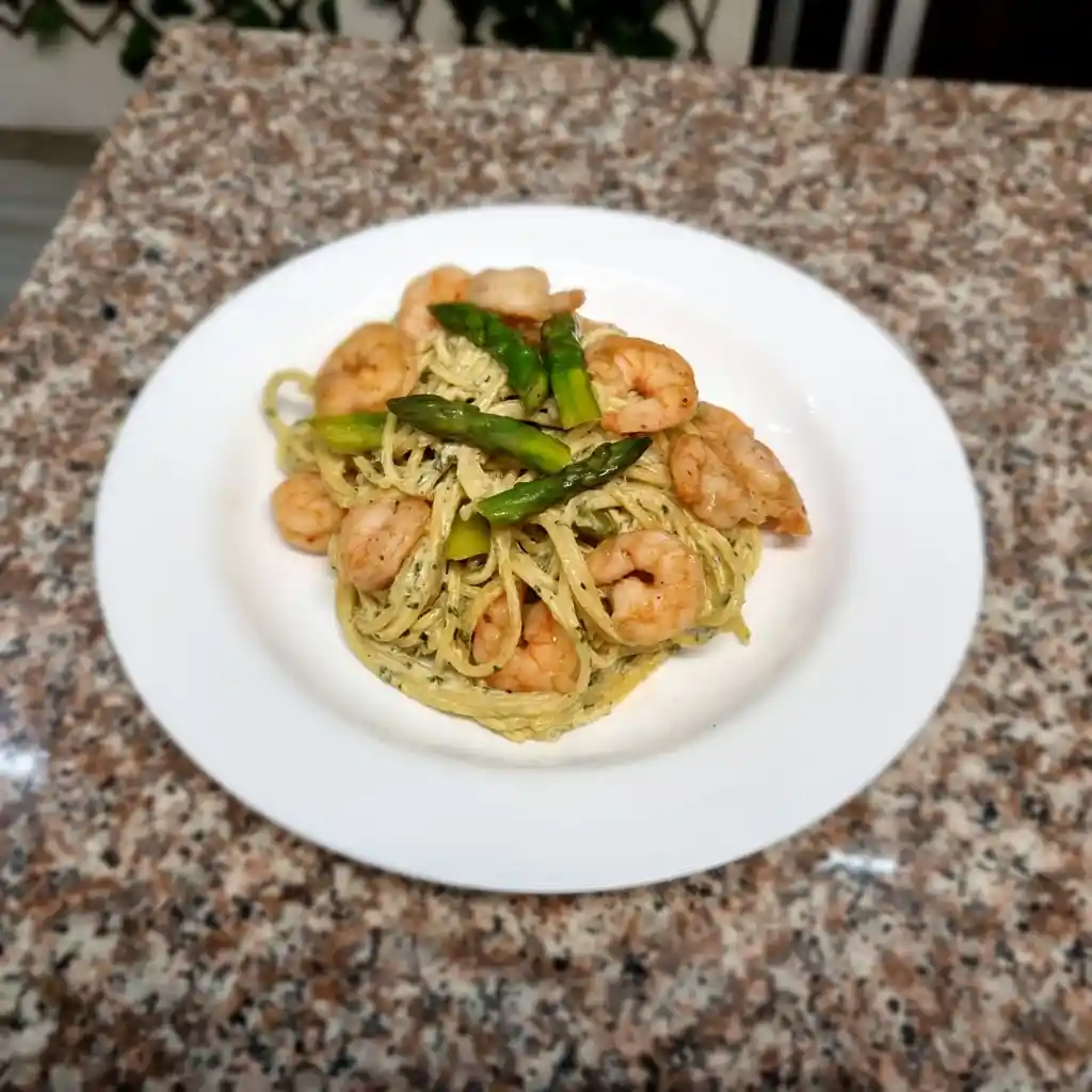 Spaguetti Carbonara De Albahaca