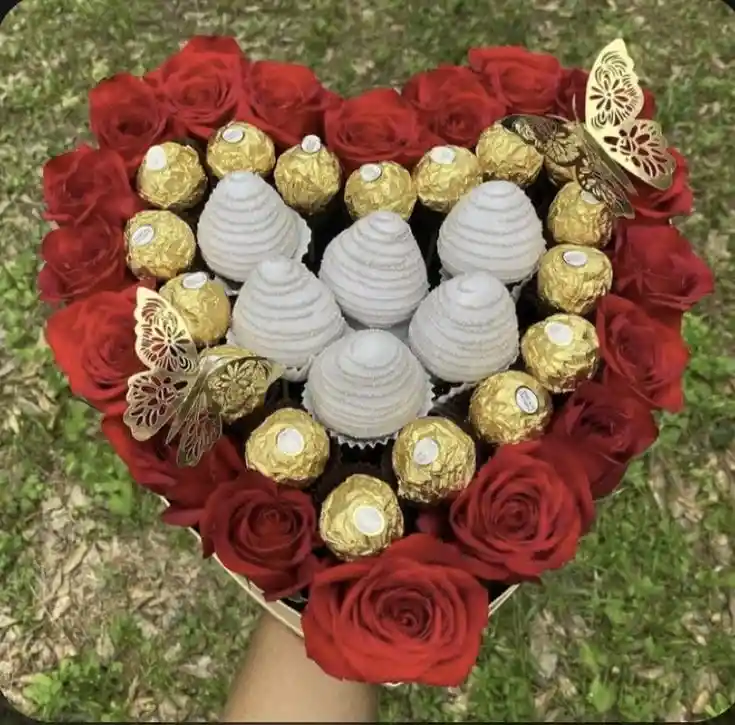 Amor Fresas Chocolates Y Rosas Dia De La Novia, Cumpleaños, Aniversario, Feliz Dia