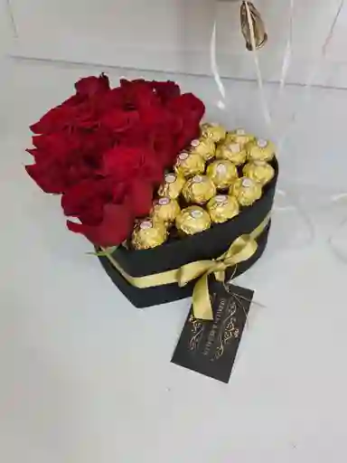 Caja De Lujo Rosas Y Ferreros (programar)