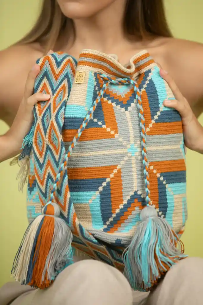 Mochila Bolso Wayuu Grande De Diseño Mgd016