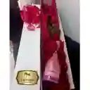 Caja De Rosas Con Vino Jp