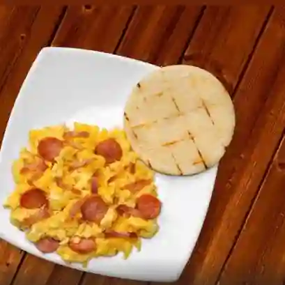 Huevo rancheros arepa y quesito