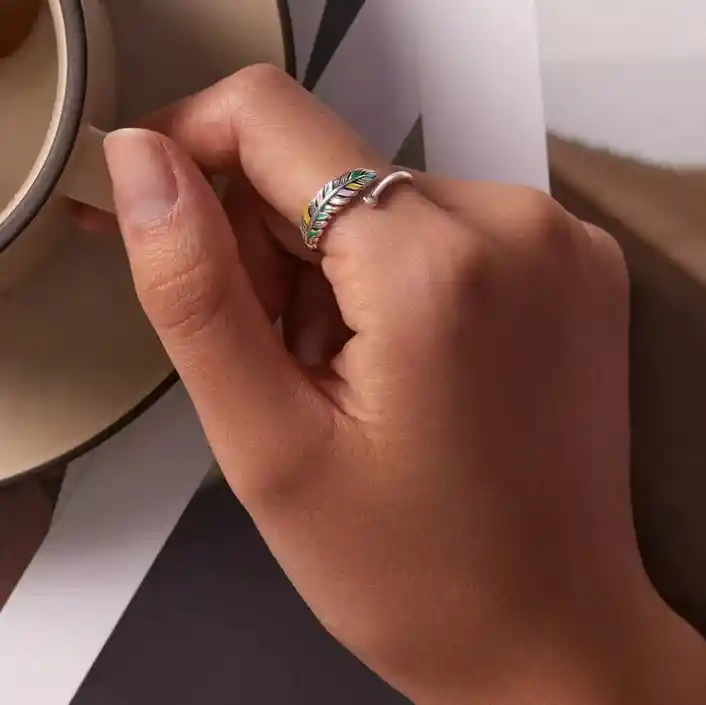 Anillo Ajustable Alhajas Para Mujer Pluma De Colores En Plata