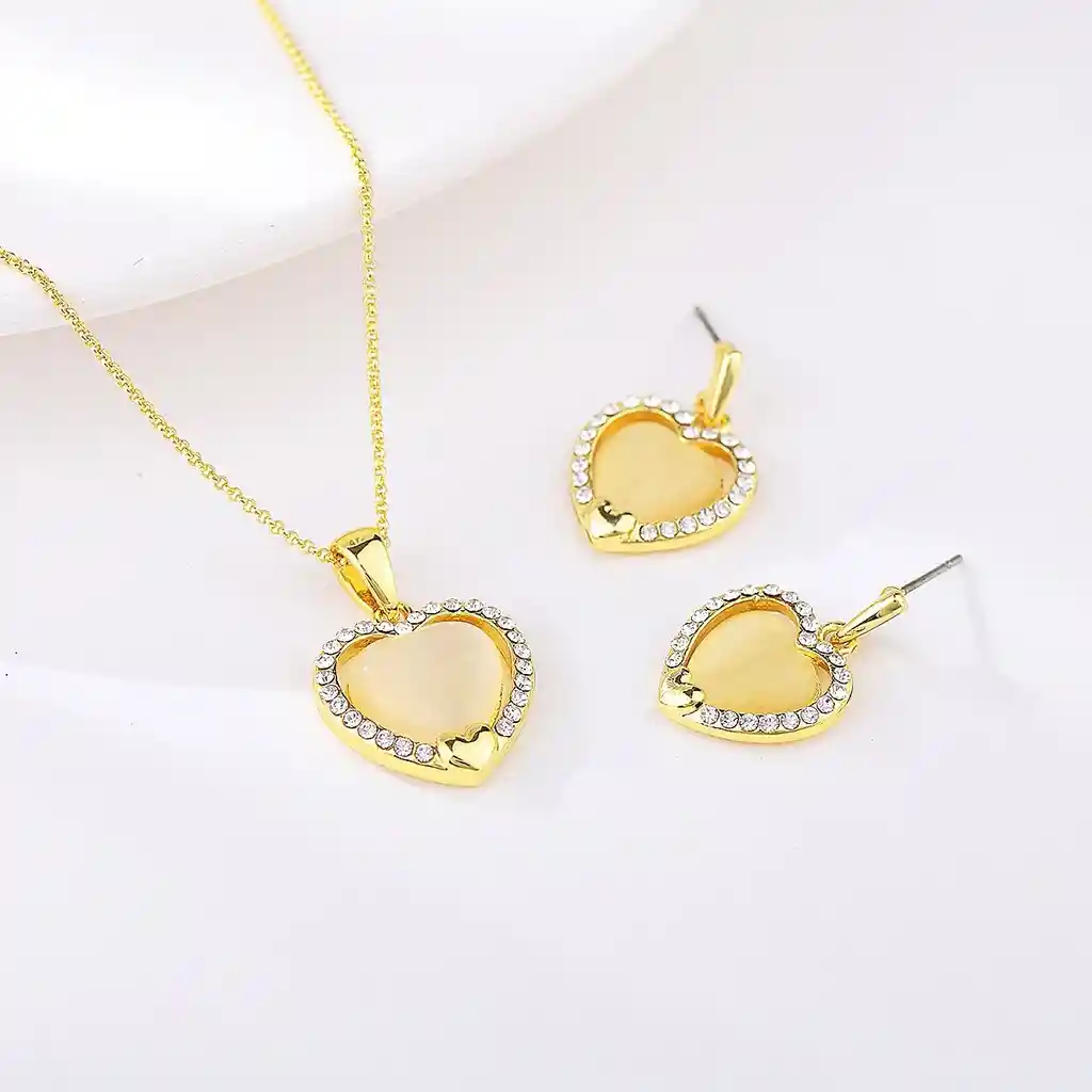 Set Aretes Y Collar Veramorest- Corazon Dorado