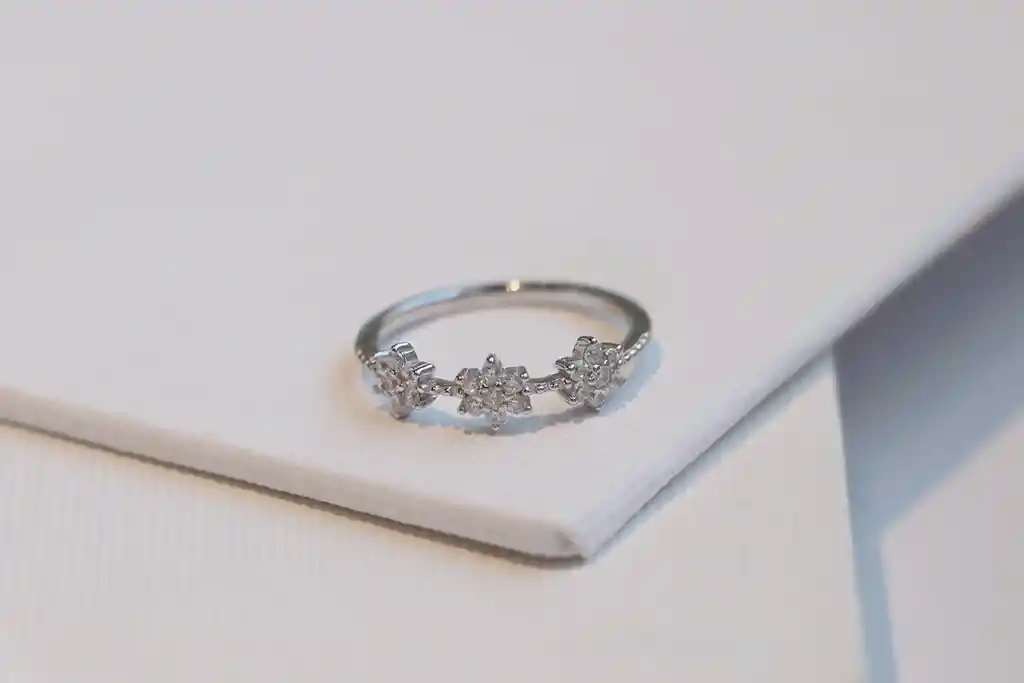 Anillo Flores