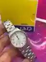 Reloj Q&q Para Dama Clásico Metalico