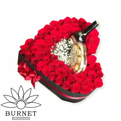 Corazón De Amor En Rosas Con Chocolates Ferrero Y Baileys