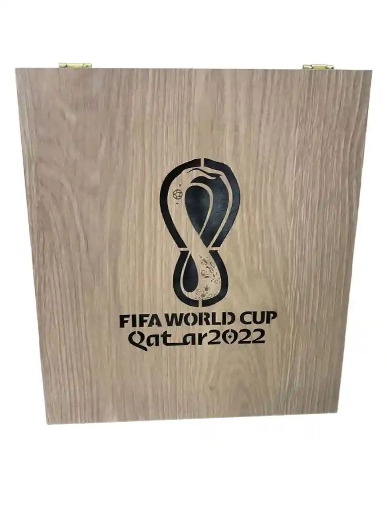 Caja Edicion Especial En Madera Para Album Panini Mundial Qatar 2022