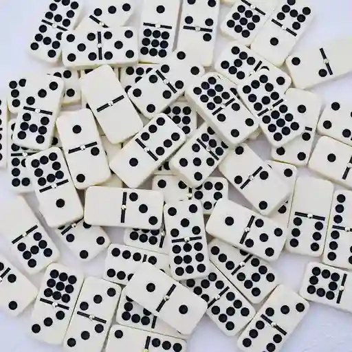 Domino Juego Clásico