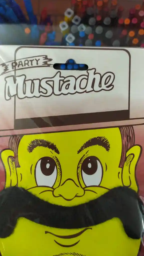 Bigote Largo Negro
