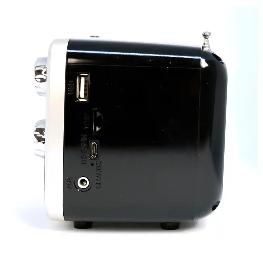 Radio Am/fm Portatil Vintage Recargable Usb/microsd R-061bt