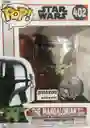 Funko Pop Star Wars: Across The Galaxy - The Mandalorian Holding Grogu Con Pin, Acabado Cromado, Exclusivo De Amazon(original)