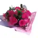 Bouquet De 12 Rosas Fucsias