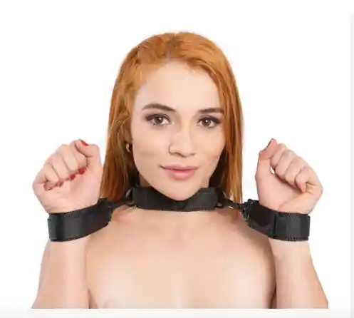 Collar Con Esposas Inmobilizador Bdsm Narvel