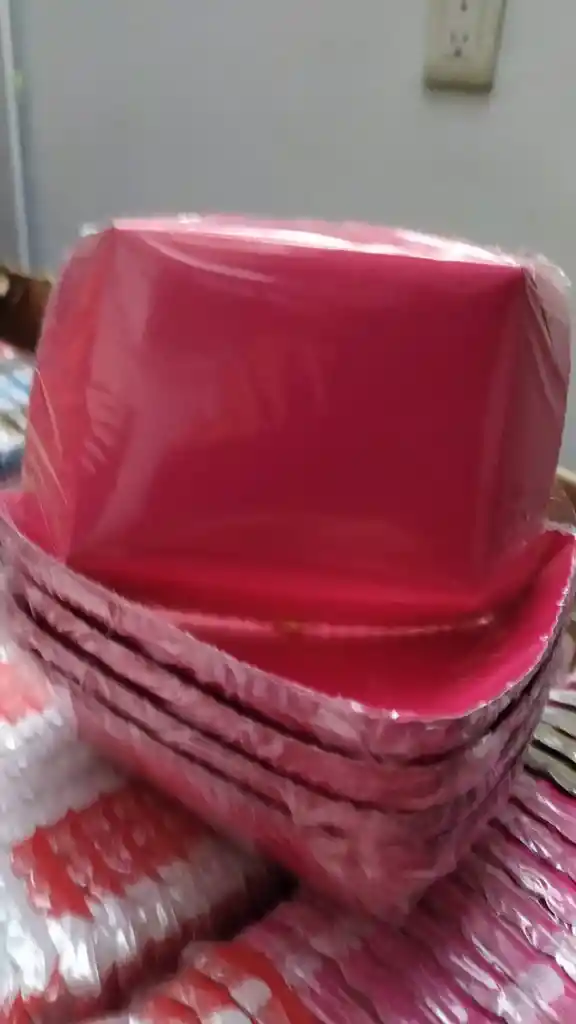 Platos Para Torta De Cartón Fucsia X12