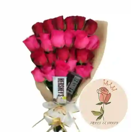 Rosas Fucsias Y Rojas Con Choslates Dulce Amor