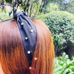 Diadema Negra Con Perlas