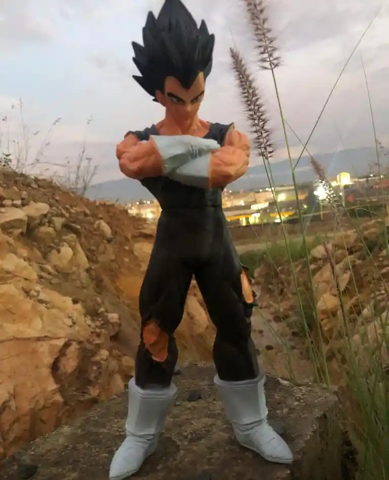 munecos de Dragón ball z medida 30 cm (se vende por unidad)