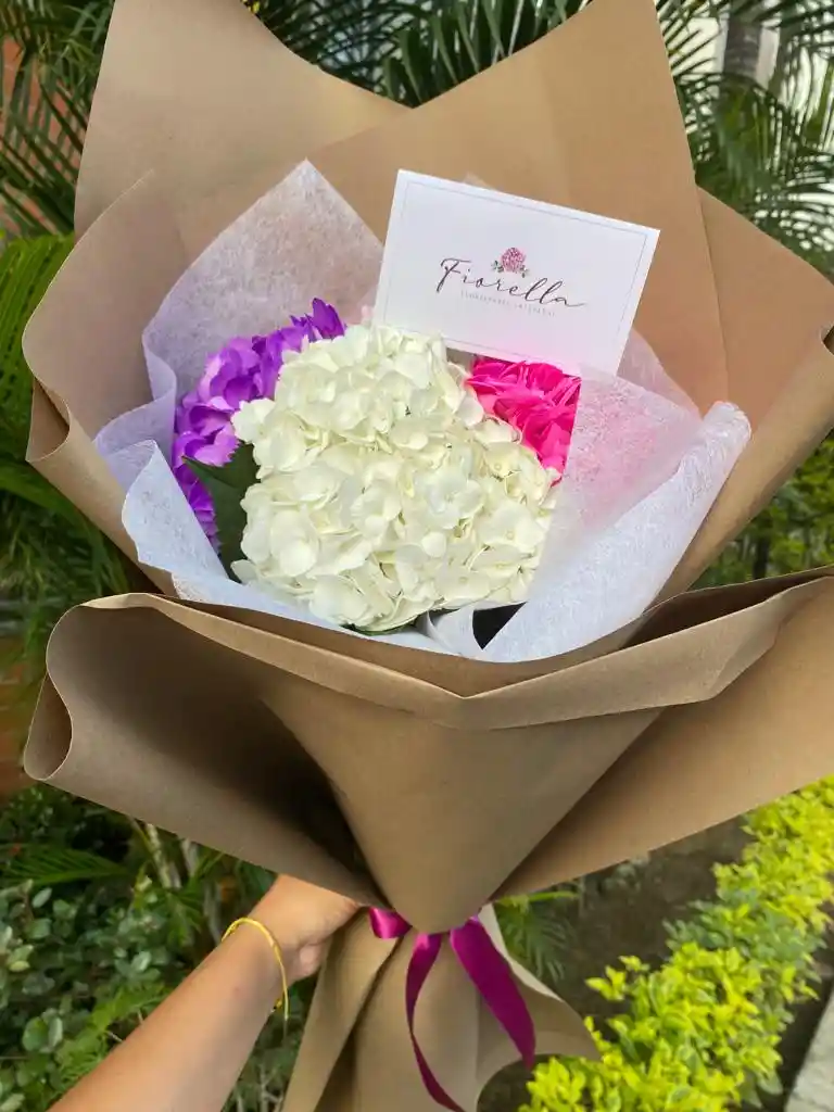 Bouquet Con Papel Mas 4 Hortensias
