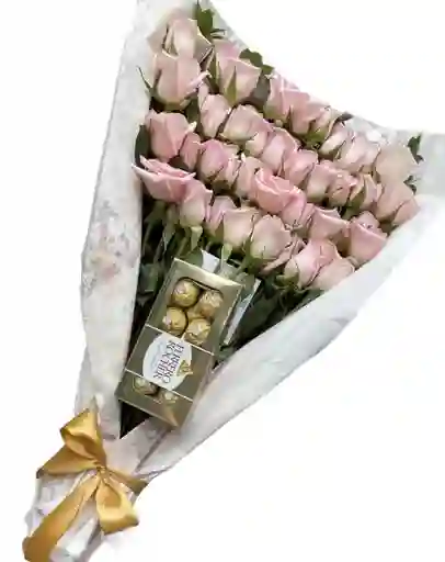 Flores De Rosas Rosadas Con Chocolates