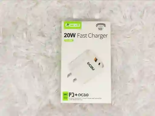 Cargador 20w Con Doble Entrada Para Mayor Versatilidad
