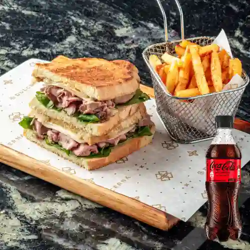 Sándwich de Roastbeef Dulcerna +Cocacola S/az 400ml