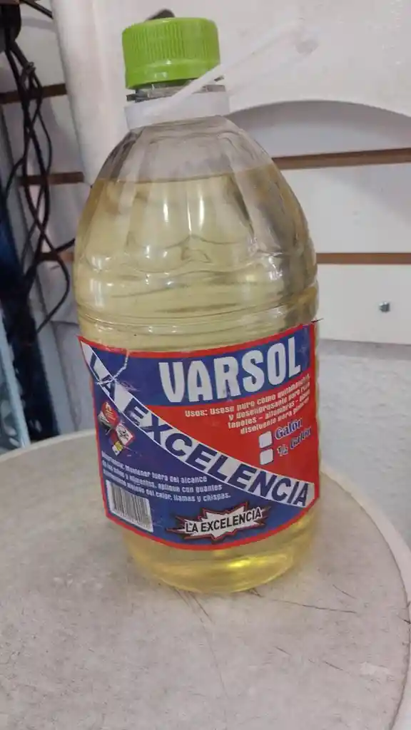 Varsol Medio Galon Marca La Excelencia