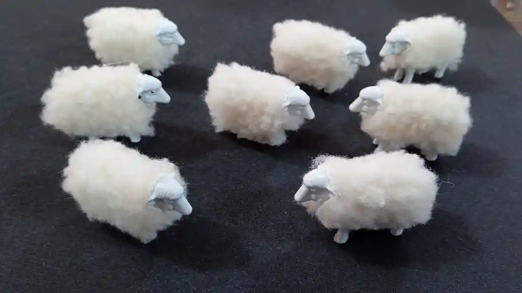 Ovejas Pequeñas De Pasta Con Peluche